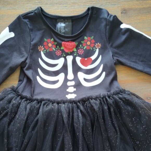 H&M Halloween dress - Picture 1 of 3
